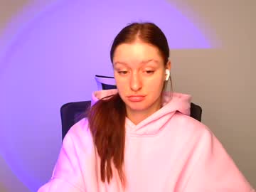 Foxy_Kamilla Chaturbate stream image from December 20, 2024