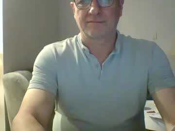 Moamale Chaturbate stream image from December 20, 2024