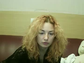 Reddgirll Chaturbate stream image from December 20, 2024