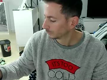 Roubarixx Chaturbate stream image from December 20, 2024