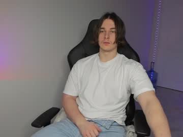 Vincent__Strong Chaturbate stream image from December 20, 2024