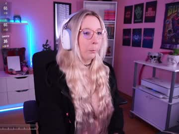 Justkerryx Chaturbate stream image from December 20, 2024