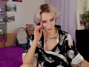 Silverfoxxxxy Chaturbate stream image from December 20, 2024