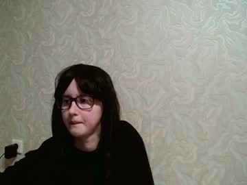 Amomira Chaturbate stream image from December 20, 2024