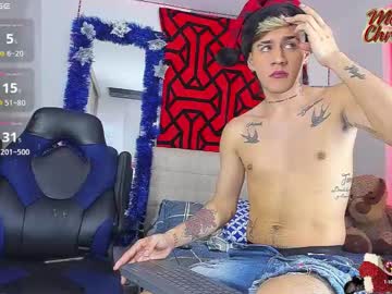 Domenique_Stoll Chaturbate stream image from December 20, 2024