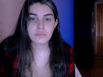 Roselina_ Chaturbate stream image from December 20, 2024