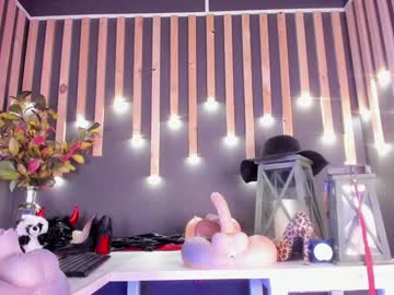 Sharoon_Gold Chaturbate stream image from December 20, 2024