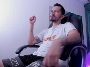 Aaron_Boy8 Chaturbate stream image from December 20, 2024