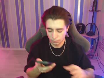 Arkeyy Chaturbate stream image from December 20, 2024