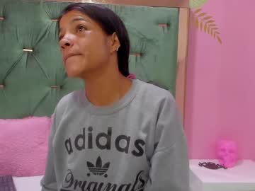 Hellen__4master Chaturbate stream image from December 20, 2024