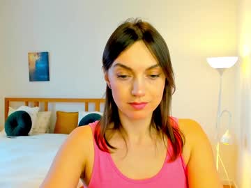 Lovelyeemia Chaturbate stream image from December 20, 2024