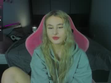 Molly_Toads Chaturbate stream image from December 20, 2024
