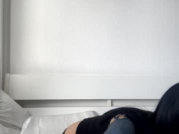 Obakebabe Chaturbate stream image from December 20, 2024