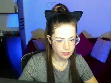 Alicia_Folow Chaturbate stream image from December 20, 2024