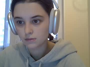 Ami_Mi Chaturbate stream image from December 20, 2024