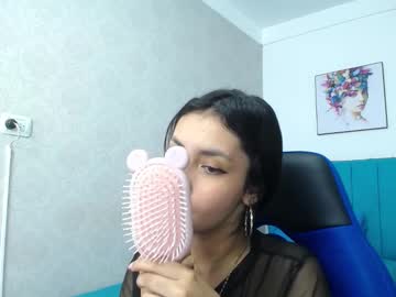Antonella_Sweetlittle Chaturbate stream image from December 20, 2024