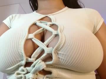 Chloee_Hott_ Chaturbate stream image from December 20, 2024