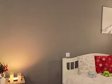Cutiebeautycb Chaturbate stream image from December 20, 2024