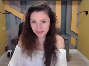 Ellalongs Chaturbate stream image from December 20, 2024