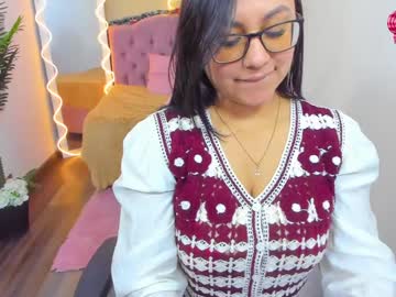 Melie_Tay Chaturbate stream image from December 20, 2024