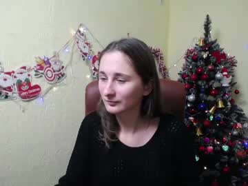 Michellee11 Chaturbate stream image from December 20, 2024