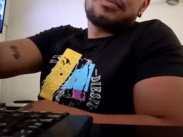 Aaronhunter__ Chaturbate stream image from December 20, 2024