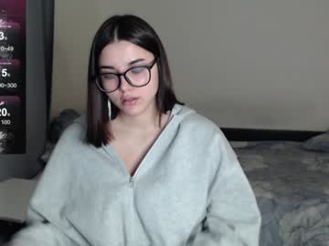 Cherryy1bb Chaturbate stream image from December 20, 2024