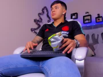 Cristopher_Strong Chaturbate stream image from December 20, 2024