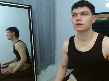 Leo_Morris Chaturbate stream image from December 20, 2024