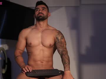 _Mikestone Chaturbate stream image from December 20, 2024