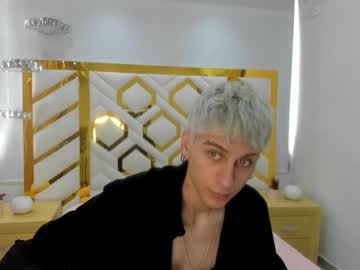 Oliverdimarc Chaturbate stream image from December 20, 2024