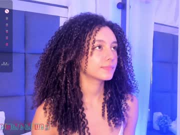 Sweetcurly1 Chaturbate stream image from December 20, 2024