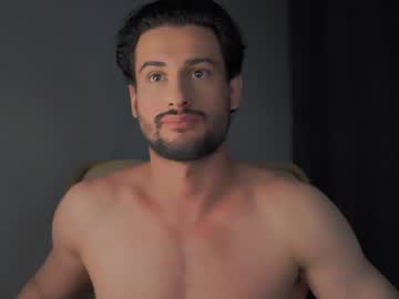 Double_Luckystrike Chaturbate stream image from December 20, 2024