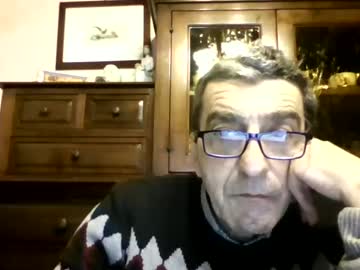 Iseolago Chaturbate stream image from December 20, 2024