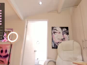 Missketzaly Chaturbate stream image from December 20, 2024