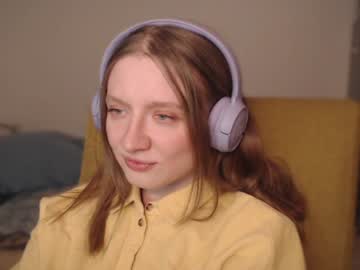 Mollytucker Chaturbate stream image from December 20, 2024