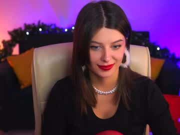 Nicolemoonn Chaturbate stream image from December 20, 2024