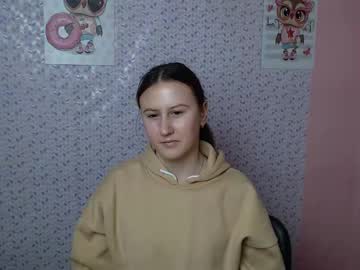 Polinateli_ Chaturbate stream image from December 20, 2024