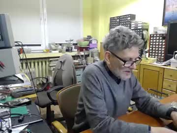 Korek24hot Chaturbate stream image from December 20, 2024