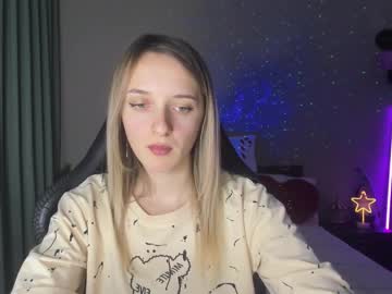 Rousereed Chaturbate stream image from December 20, 2024