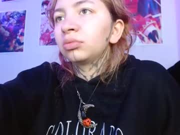 Zoee_Jhonnyy Chaturbate stream image from December 20, 2024