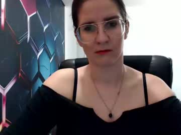 Kayalips Chaturbate stream image from December 20, 2024