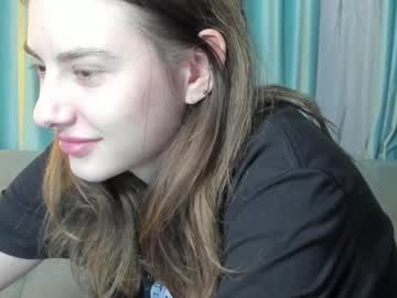 Lizzi_Muur Chaturbate stream image from December 20, 2024