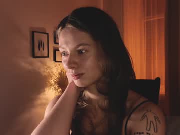 Melodykey_X Chaturbate stream image from December 20, 2024