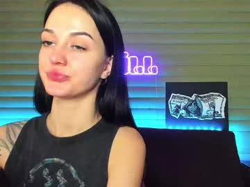 Meowluv Chaturbate stream image from December 20, 2024