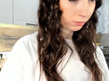 Petracilley Chaturbate stream image from December 20, 2024
