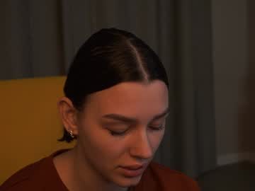 Quennagoldsworthy Chaturbate stream image from December 20, 2024