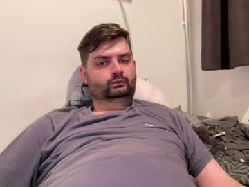 Trustmelove Chaturbate stream image from December 20, 2024