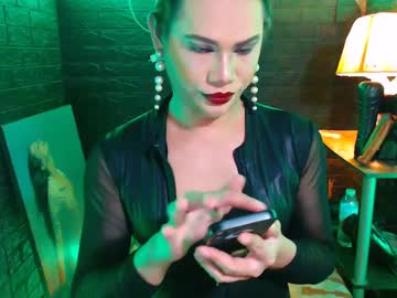Urhardcockqueenxxx Chaturbate stream image from December 20, 2024