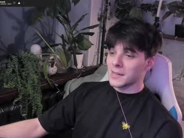 Whiteegrimm Chaturbate stream image from December 20, 2024